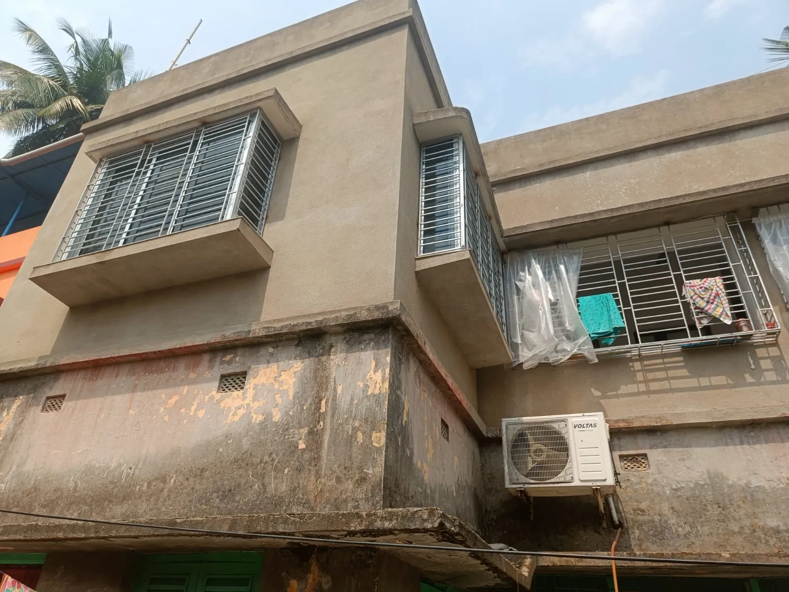 Land And Building in Sarsuna, Kolkata