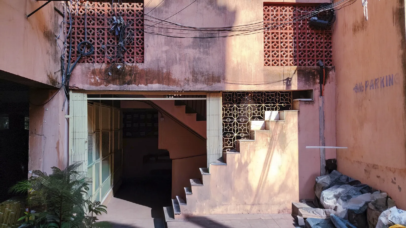 Flat in Beniapukur, South 24 Parganas