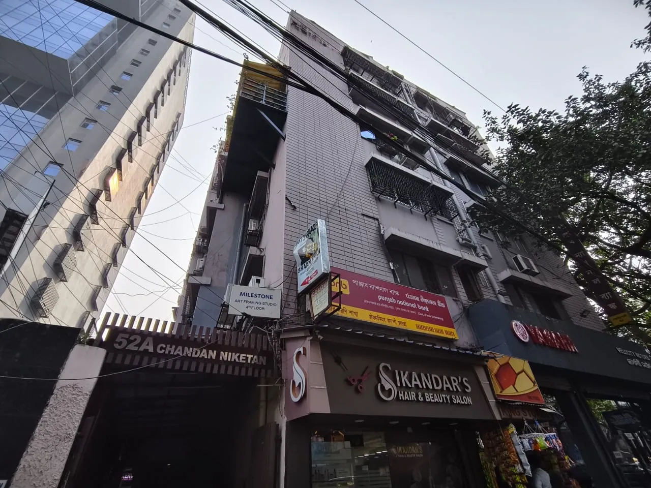2 Flats in Beniapukur, Kolkata